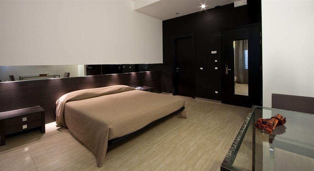 Mua Boutique Bologna Bed & Breakfast ภายนอก รูปภาพ